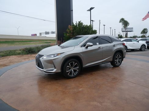 Certified 2022 Lexus RX 350 FWD w/ Premium Package image 5