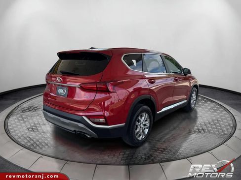 Used 2020 Hyundai Santa Fe SE AWD/4WD image 5