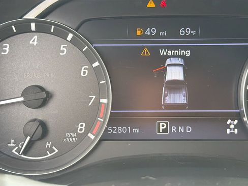 Used 2023 Nissan Frontier SV image 12