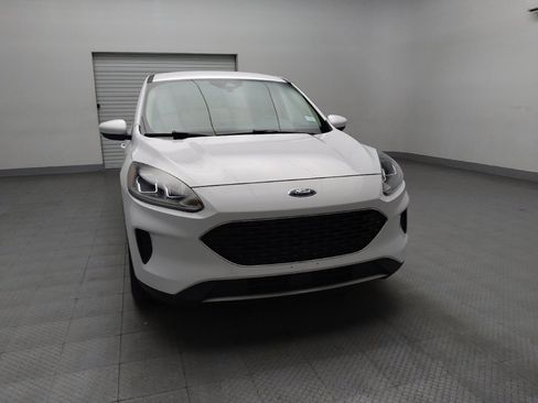 Used 2020 Ford Escape SE image 14