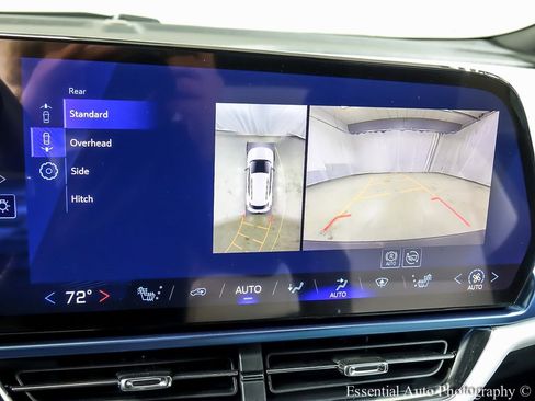 New 2026 Chevrolet Equinox EV LT image 15