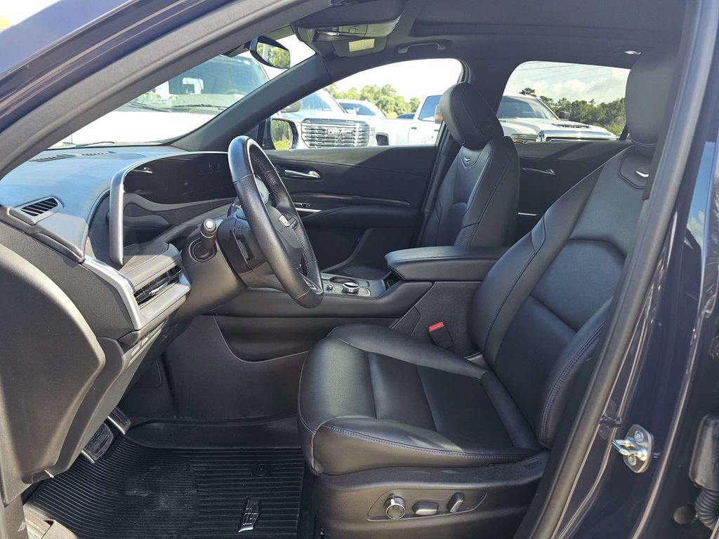 Certified 2024 Cadillac XT4 Sport w/ Cold Weather Package AWD/4WD image 24