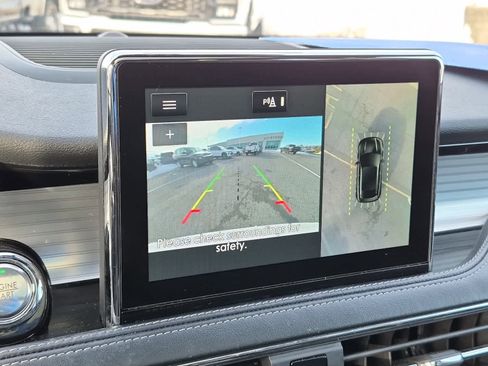 Used 2022 Lincoln Corsair Standard w/ Premium Package image 15