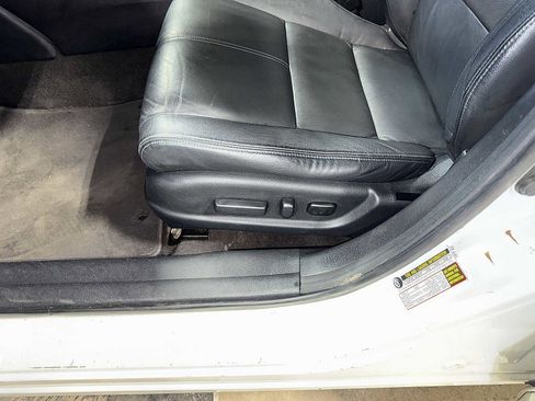 Used 2012 Honda Crosstour EX-L image 23