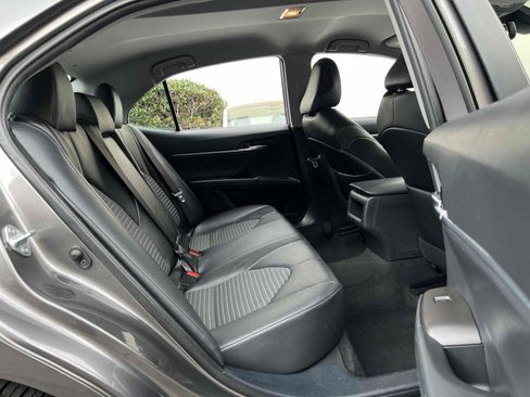 Used 2021 Toyota Camry SE w/ Convenience Package image 46