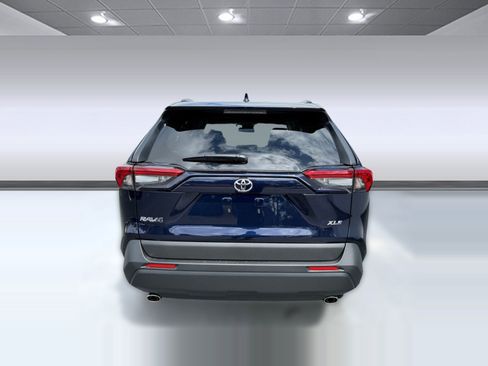 Used 2025 Toyota RAV4 XLE w/ Convenience Package image 10