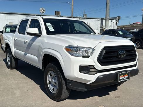 Used 2023 Toyota Tacoma SR image 3