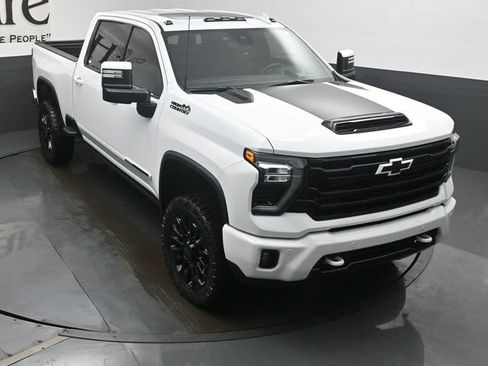 New 2026 Chevrolet Silverado 2500 High Country w/ High Country Premium Package AWD/4WD image 26