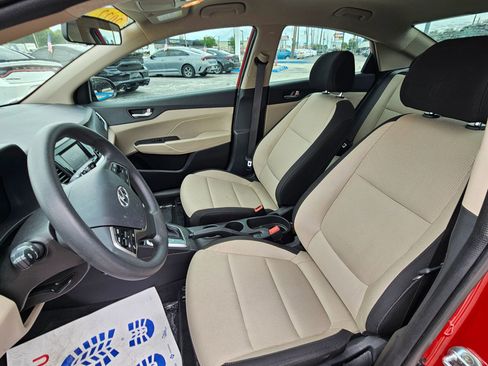 Used 2022 Hyundai Accent SE FWD image 15