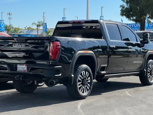 Used 2024 GMC Sierra 2500 Denali Ultimate image 4