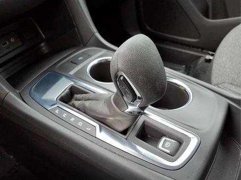 Used 2024 Chevrolet Equinox LT w/ LPO, Floor Liner Package FWD image 23