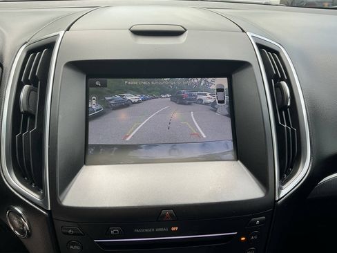 Used 2015 Ford Edge Titanium w/ Equipment Group 302A AWD/4WD image 21