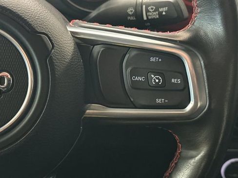 Used 2022 Jeep Gladiator Rubicon w/ Dual Top Group image 28