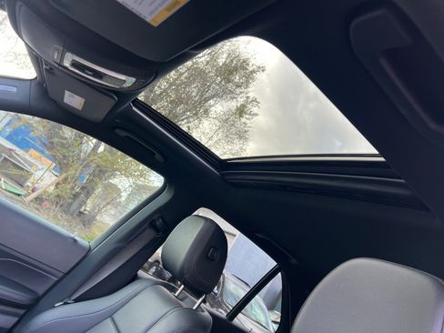 Used 2021 Mercedes-Benz GLE 350 4MATIC image 20