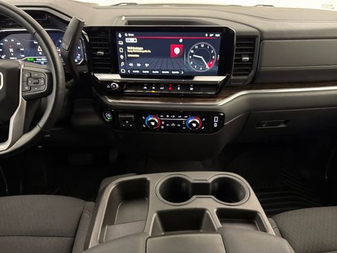 Used 2023 GMC Sierra 1500 SLE w/ Preferred Package RWD image 19