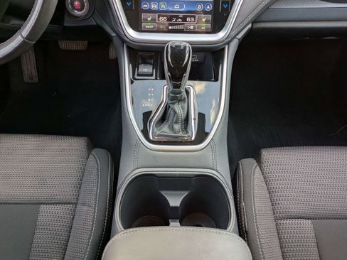 Used 2023 Subaru Outback Premium image 31