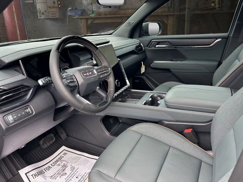 New 2026 GMC Acadia AT4 w/ Super Cruise Package AWD/4WD image 13