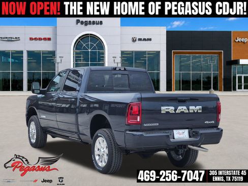 New 2026 RAM 2500 Laramie AWD/4WD image 4