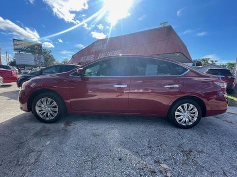 Used 2014 Nissan Sentra S image 4