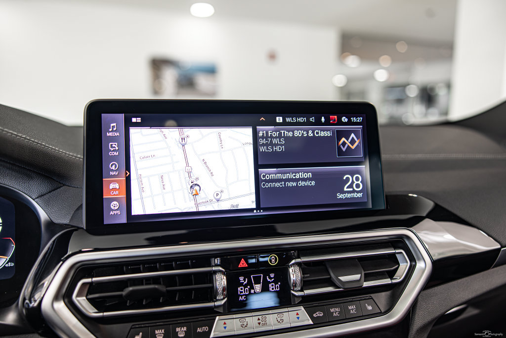 Used 2024 BMW X4 M40i AWD/4WD image 29