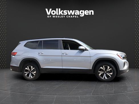 Certified 2026 Volkswagen Atlas SE AWD/4WD image 9