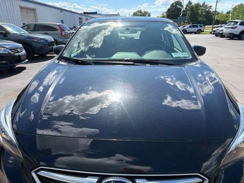 Used 2019 Subaru Impreza 2.0i AWD/4WD image 3