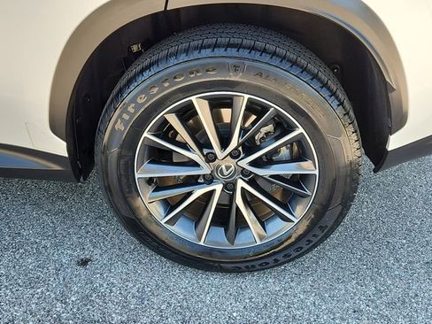 Used 2024 Lexus NX 250 FWD w/ Towing Package (2000 Lbs) image 8