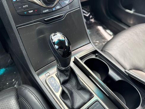Used 2013 Hyundai Azera w/ Technology Pkg FWD image 25