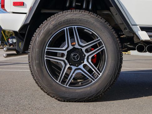 Used 2017 Mercedes-Benz G 550 Squared image 40