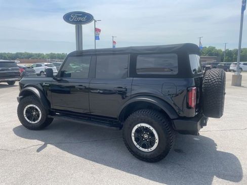 Used 2022 Ford Bronco Outer Banks w/ Sasquatch Package AWD/4WD image 8