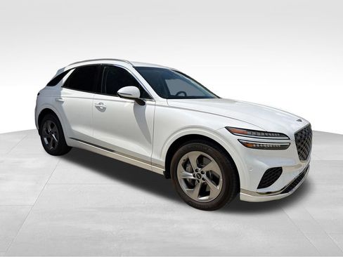 Certified 2026 Genesis GV70 2.5T Advanced AWD/4WD image 7