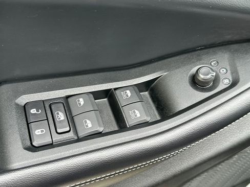 Used 2024 Jeep Grand Cherokee L Laredo AWD/4WD image 24