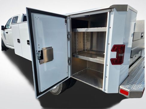 New 2025 RAM 5500 Tradesman image 10