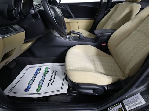 Used 2011 MAZDA MAZDA3 i Touring image 13