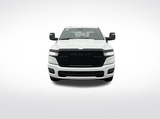 New 2026 RAM 1500 4x4 Crew Cab video 2