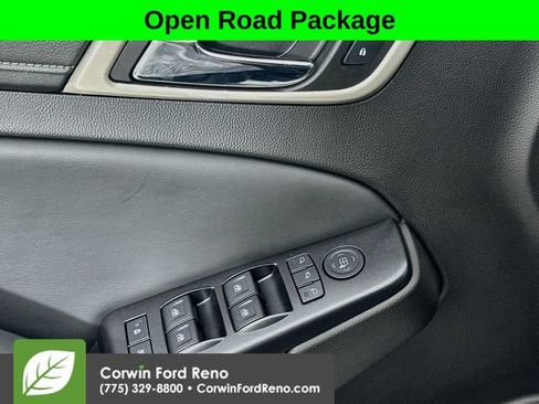 Used 2016 GMC Yukon XL Denali w/ Open Road Package AWD/4WD image 18