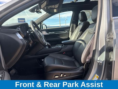 Used 2025 Cadillac XT5 Premium Luxury image 10