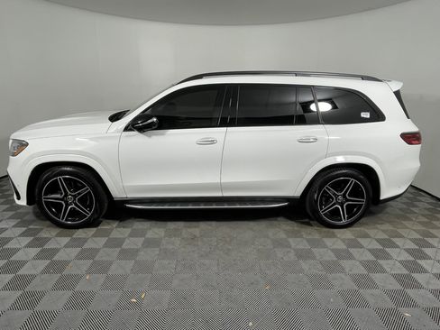 Certified 2026 Mercedes-Benz GLS 450 4MATIC image 2