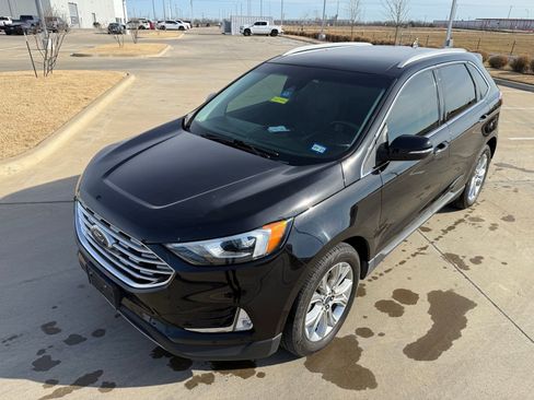 Used 2020 Ford Edge Titanium image 12