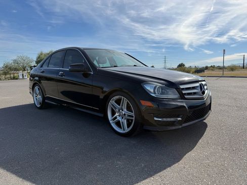 Used 2013 Mercedes-Benz C 250 Sedan w/ Multimedia Pkg image 7