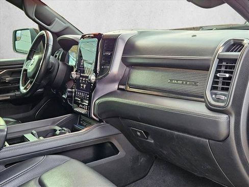 Used 2019 RAM 1500 Limited w/ Advanced Safety Group AWD/4WD image 17