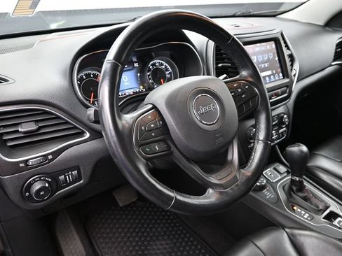 Used 2021 Jeep Cherokee Trailhawk AWD/4WD image 20