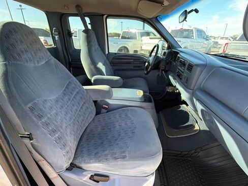 Used 1999 Ford F250 Lariat image 12