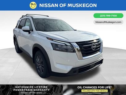 New 2025 Nissan Pathfinder SV w/ Cargo Package