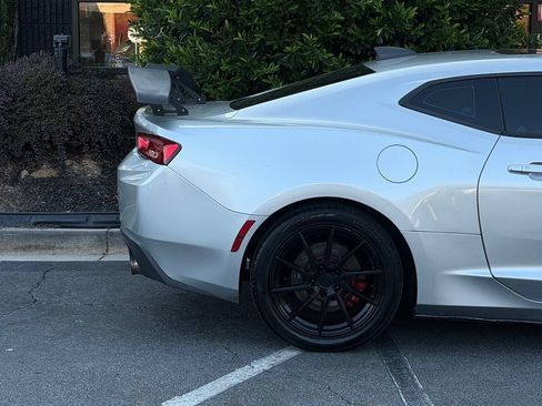 Used 2018 Chevrolet Camaro LT RWD image 22
