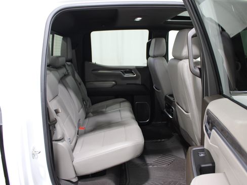Used 2024 Chevrolet Silverado 1500 LTZ w/ LTZ Premium Package AWD/4WD image 24