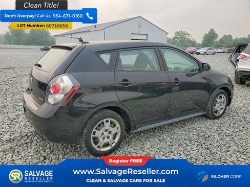 Used 2009 Pontiac Vibe w/ Preferred Package FWD image 4