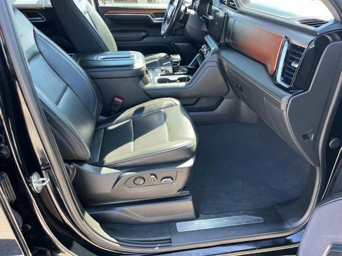 Used 2022 GMC Sierra 1500 Denali w/ Denali Reserve Package image 12