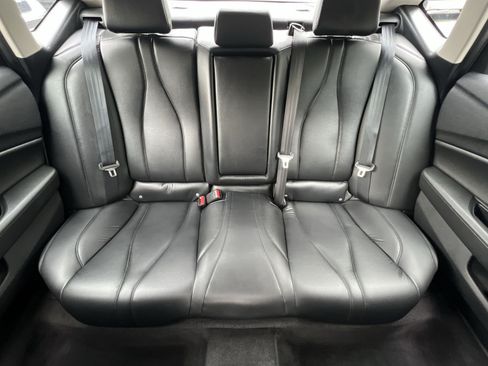 Used 2023 Acura TLX FWD image 15