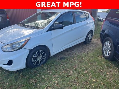 Used 2014 Hyundai Accent GS image 3